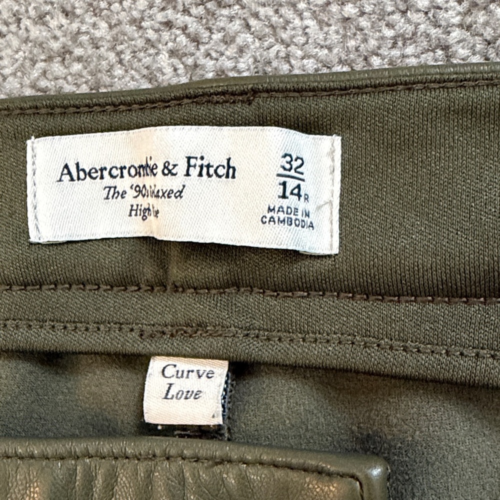 Abercrombie & Fitch faux leather 90’s relaxed high rise pants SZ 32/14 - Picture 9 of 13